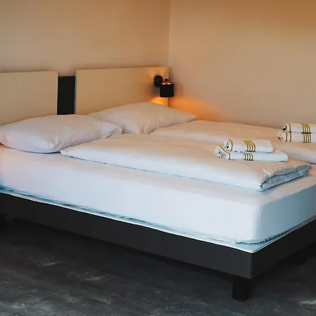 Bp24 ベッド・アンド・ブレックファスト