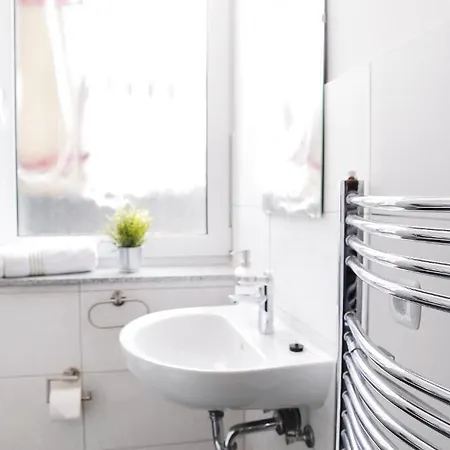 ベッド・アンド・ブレックファスト Bp24